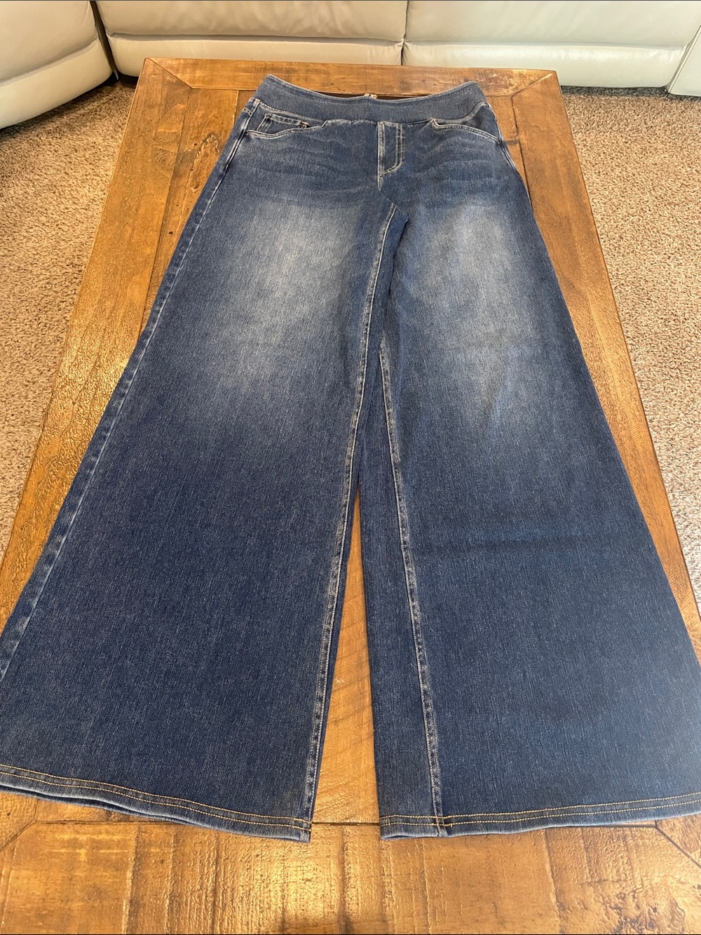 HALARA Wide-Leg Jeans in Dark Blue D58